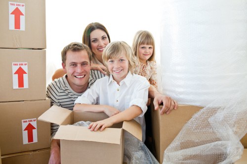 Roehampton moving truck support for flats and house removals